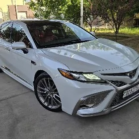 Toyota Camry 2022