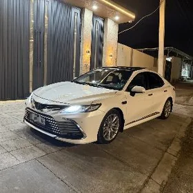 Toyota Camry 2018
