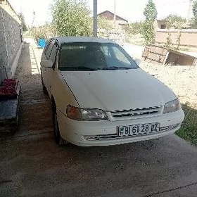 Toyota Carina 1997