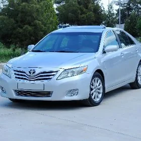 Toyota Camry 2010