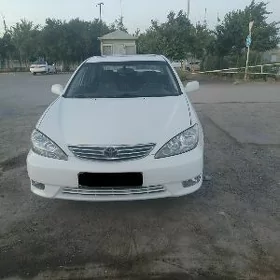 Toyota Camry 2005