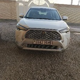 Toyota Corolla Cross 2023