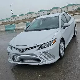 Toyota Camry 2023