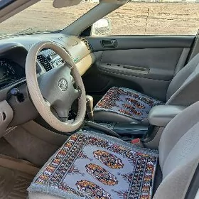 Toyota Camry 2004