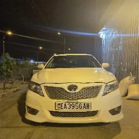 Toyota Camry 2010