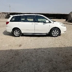 Toyota Sienna 2005