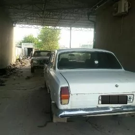 Gaz 24 1987