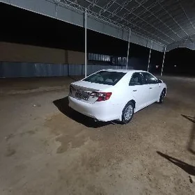 Toyota Camry 2012