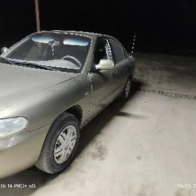Daewoo Nubira 1998