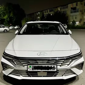 Hyundai Elantra 2025