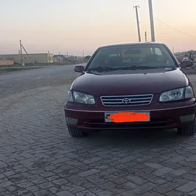 Toyota Camry 2000