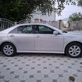 Toyota Camry 2010
