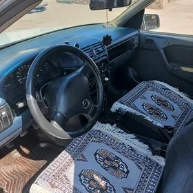 Opel Vectra 1989