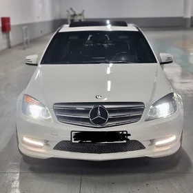Mercedes-Benz C300 2010