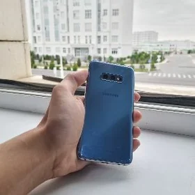 Samsung s10e