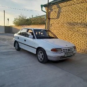 Opel Astra 1992