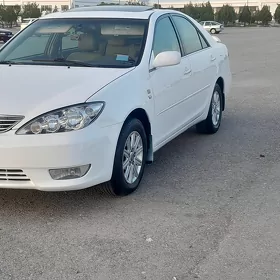 Toyota Camry 2004