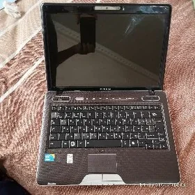 TOSHIBA noutbuk