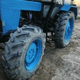MTZ 82 2012