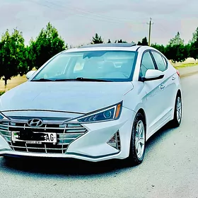 Hyundai Elantra 2020