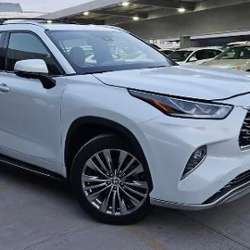 Toyota Highlander 2024