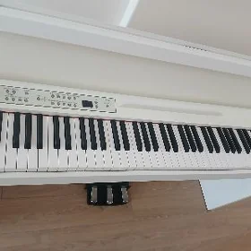 Piano korg LP - 380
