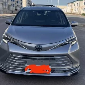 Toyota Sienna 2023