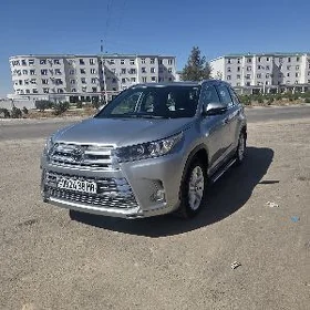 Toyota Highlander 2018