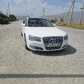 Audi A8 2013