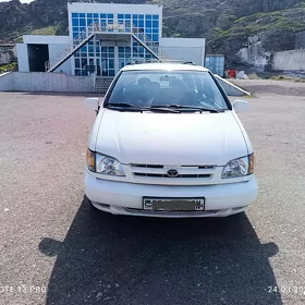 Toyota Sienna 2000
