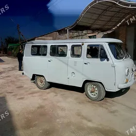 UAZ Profi 2004