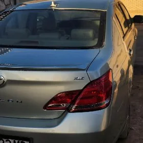 Toyota Avalon 2005