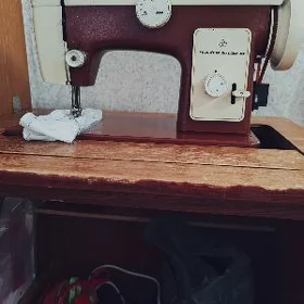 Швейная машинка