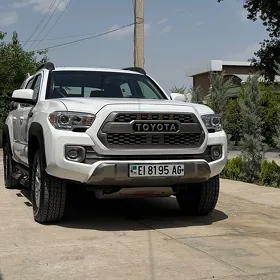 Toyota Tacoma 2018