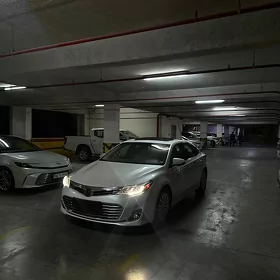 Toyota Avalon 2013