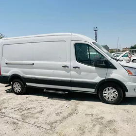 Ford Transit Cargo Van 2022