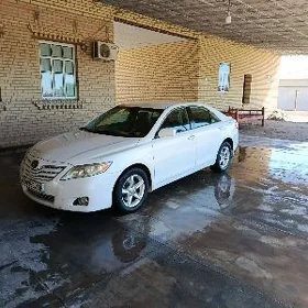 Toyota Camry 2011