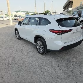 Toyota Highlander 2022