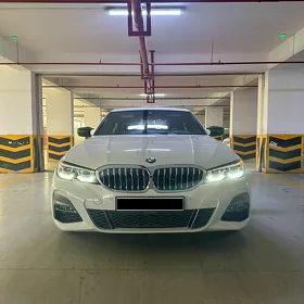 BMW 330 2021