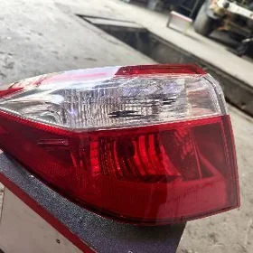 18 carolla yzky fara 2stuk