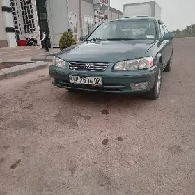 Toyota Camry 2000