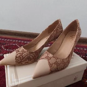 Tufli Gucci