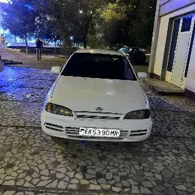 Hyundai Elantra 1994