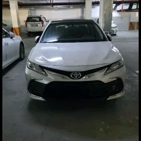 Toyota Camry 2024