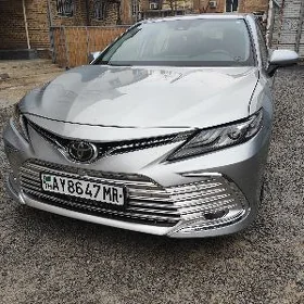 Toyota Camry 2021