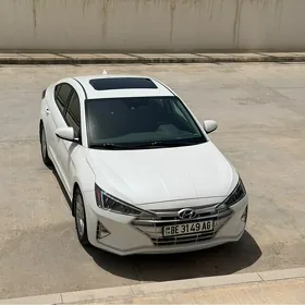 Hyundai Elantra 2020