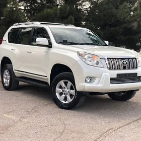 Toyota Land Cruiser Prado 2013