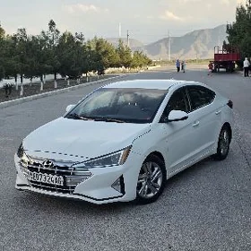 Hyundai Elantra 2019