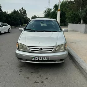Toyota Sienna 2002