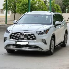 Toyota Highlander 2021